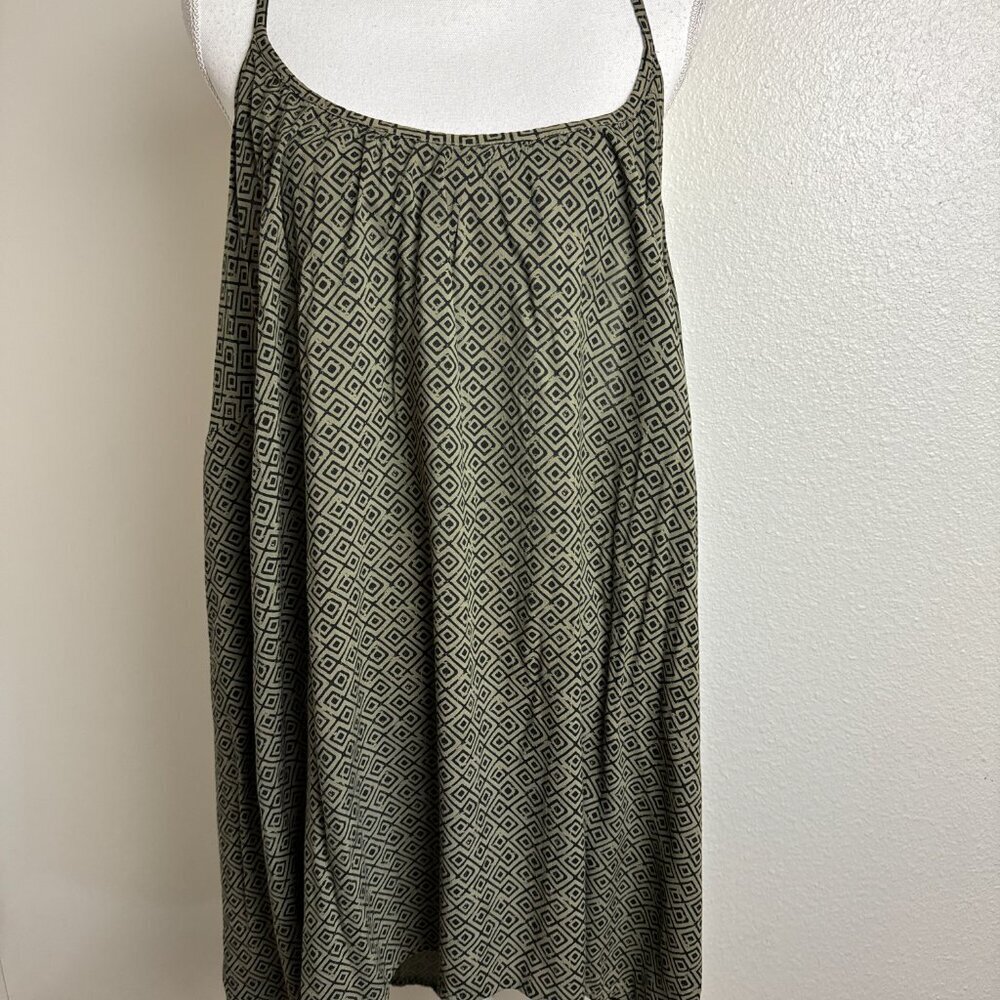 Summer Tank Tops Size 4X  100% Rayon Straps are adjustable